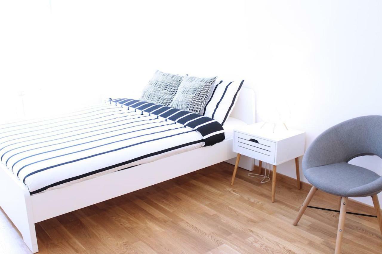 New Central Light Apartment With Private Parking Novi Sad Eksteriør bilde