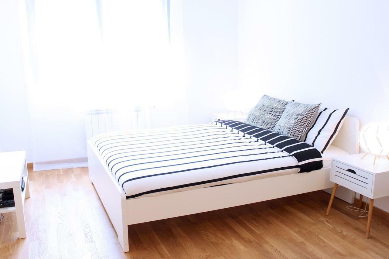 New Central Light Apartment With Private Parking Novi Sad Eksteriør bilde